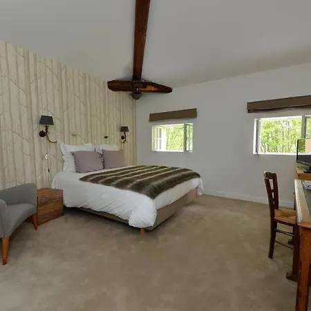 Le Clos Jeannon فندق مبيت وإفطار 2*
