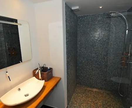 Le Clos Jeannon Alojamento de Acomodação e Pequeno-almoço 2*