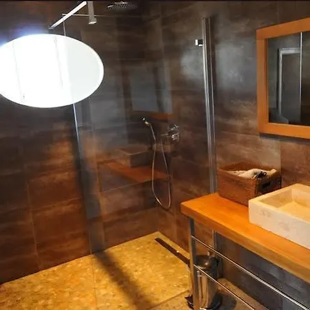 فندق مبيت وإفطار Le Clos Jeannon 2*